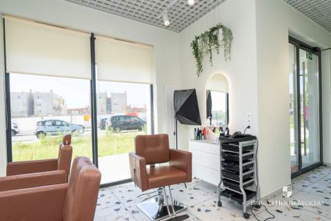 Lokal usługowy salon fryzjerski Zauchy 36 mkw