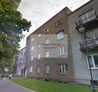 Mieszkanie w kamienicy w centrum Pruszkowa 