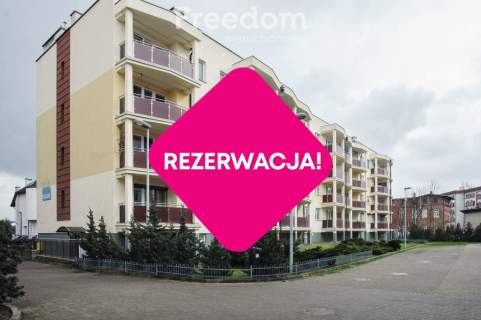 Dwa pokoje na parterze w bloku z cegły